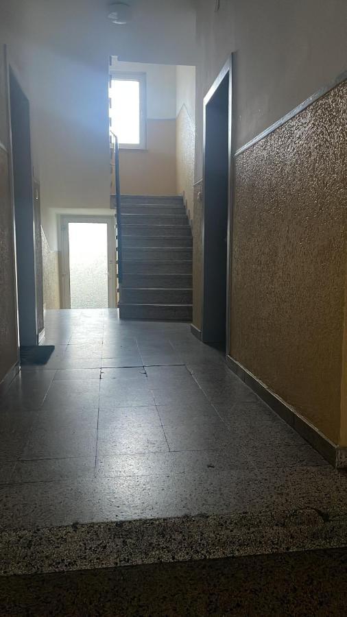 1 Zimmerwohnung Mit Kueche, Balkon Und Badezimmer In Duesseldorf Apartmen Eksteriør billede