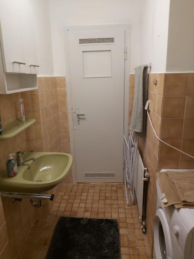 1 Zimmerwohnung Mit Kueche, Balkon Und Badezimmer In Duesseldorf Apartmen Eksteriør billede