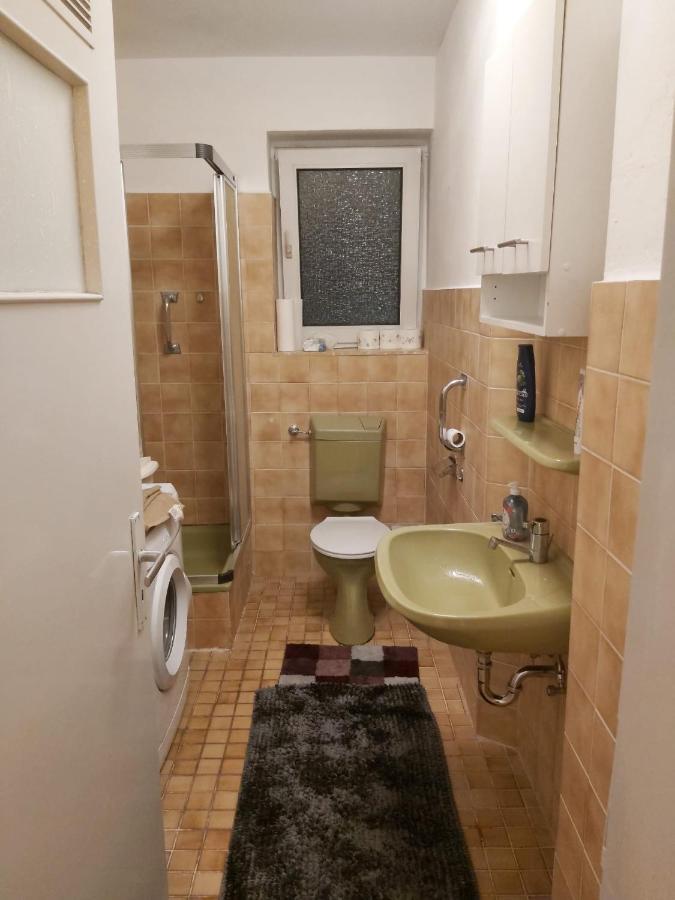 1 Zimmerwohnung Mit Kueche, Balkon Und Badezimmer In Duesseldorf Apartmen Eksteriør billede
